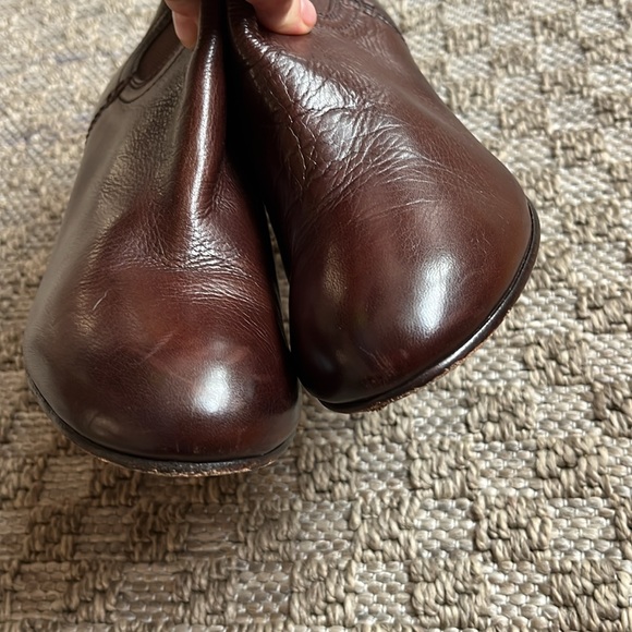 FRYE Stella Short Chelsea Boot, Dark Brown - Size 7 - Picture 4 of 7